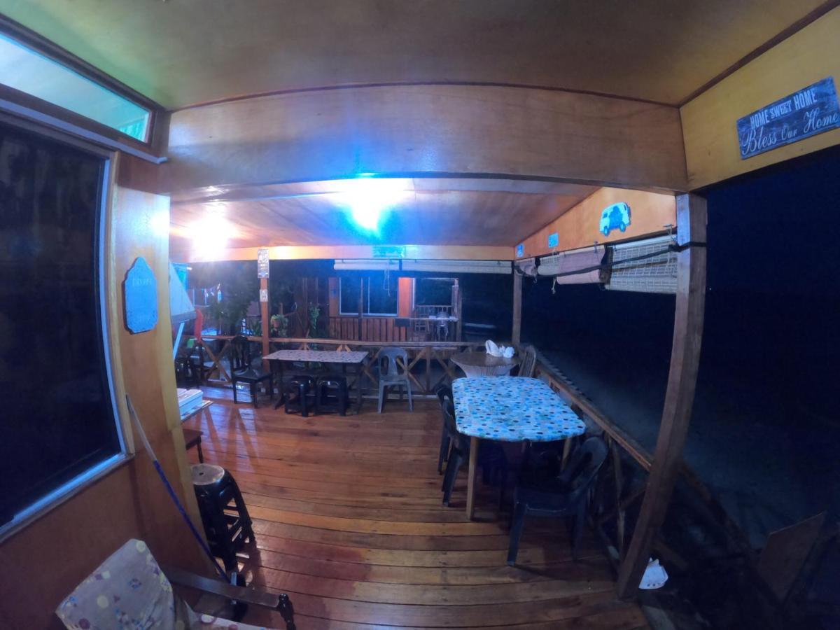 Tajau Laut Guesthouse Kudat Ngoại thất bức ảnh
