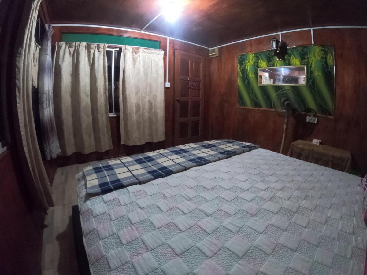 Tajau Laut Guesthouse Kudat Ngoại thất bức ảnh