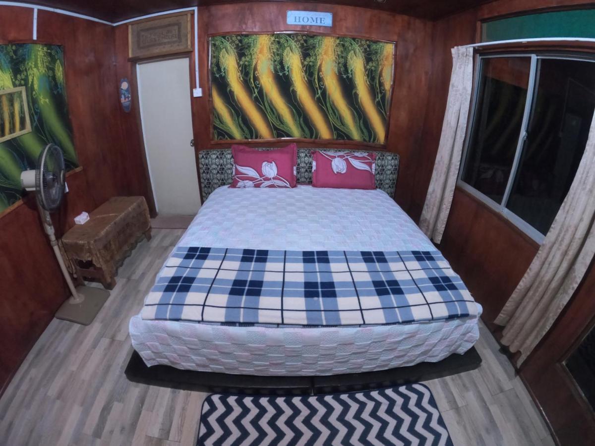Tajau Laut Guesthouse Kudat Ngoại thất bức ảnh