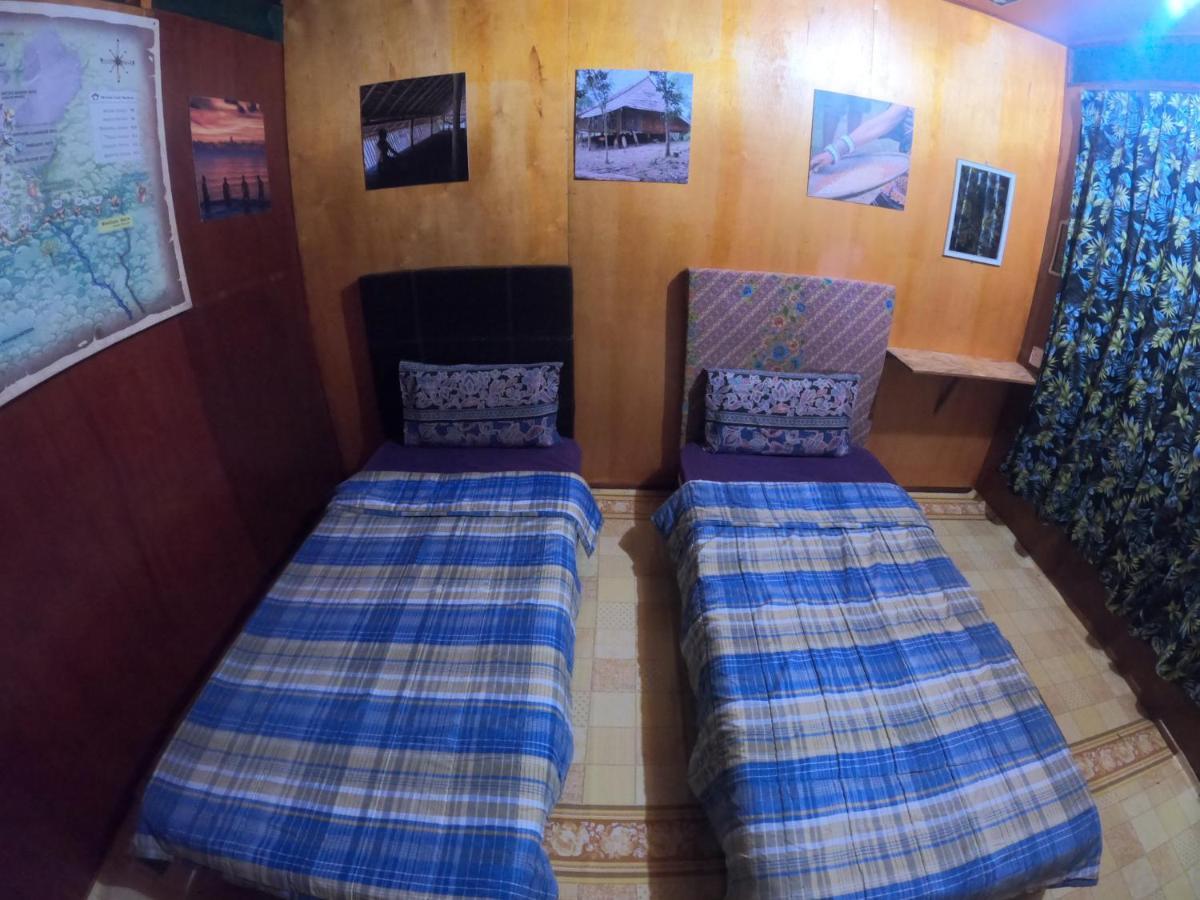 Tajau Laut Guesthouse Kudat Ngoại thất bức ảnh